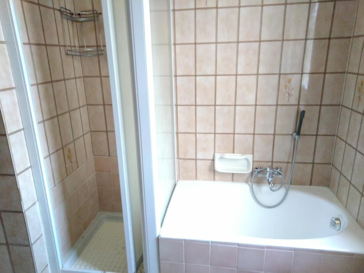 Domanda Appartamento Calosso Esterno foto