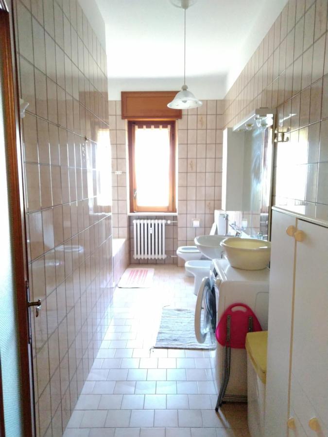 Domanda Appartamento Calosso Esterno foto